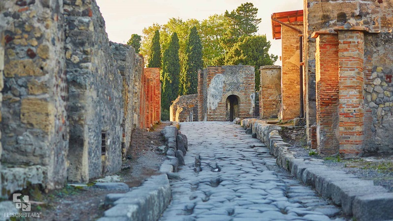 Tìm lại dấu xưa oai hùng của thành cổ Pompeii